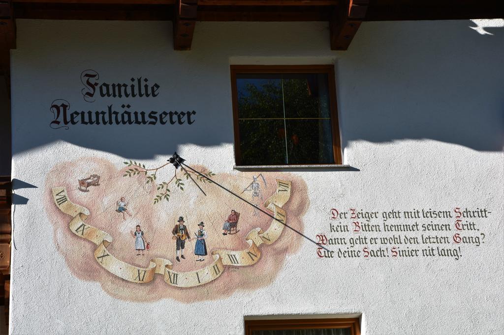 ניוסטיפט אים סטובאיטל Familie Neunhaeuserer מראה חיצוני תמונה